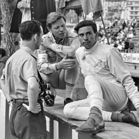 Sur le muret des stands à Monaco avec Paul Frère...
©  Eric Della Faille Sur le muret des stands à Monaco avec Paul Frère...
©  Eric Della Faille